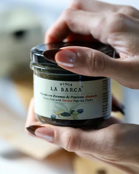 FINCA LA BARCA | TAPENADE MED R&Oslash;KTE CHILIFLAK 