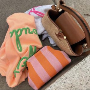 Hovedbilde STICKY BESTIE | CITY GIRL POUCH PINK 